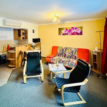 Chaloupka 3* Prag